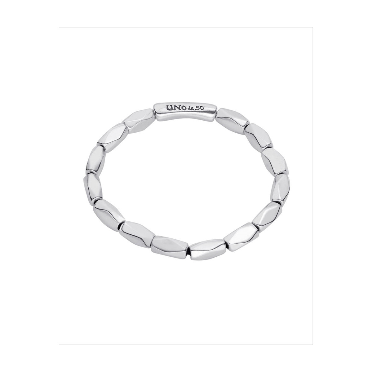 Pulsera Follow Me.  Metal bañado en plata, cuentas en forma de semilla. Uno de 50