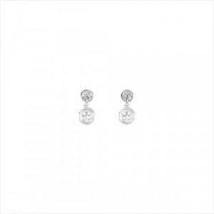 Pendientes Double Trouble. Diseño forma de dos botones de distinto tamaño. Metal bañado en plata. Uno de 50