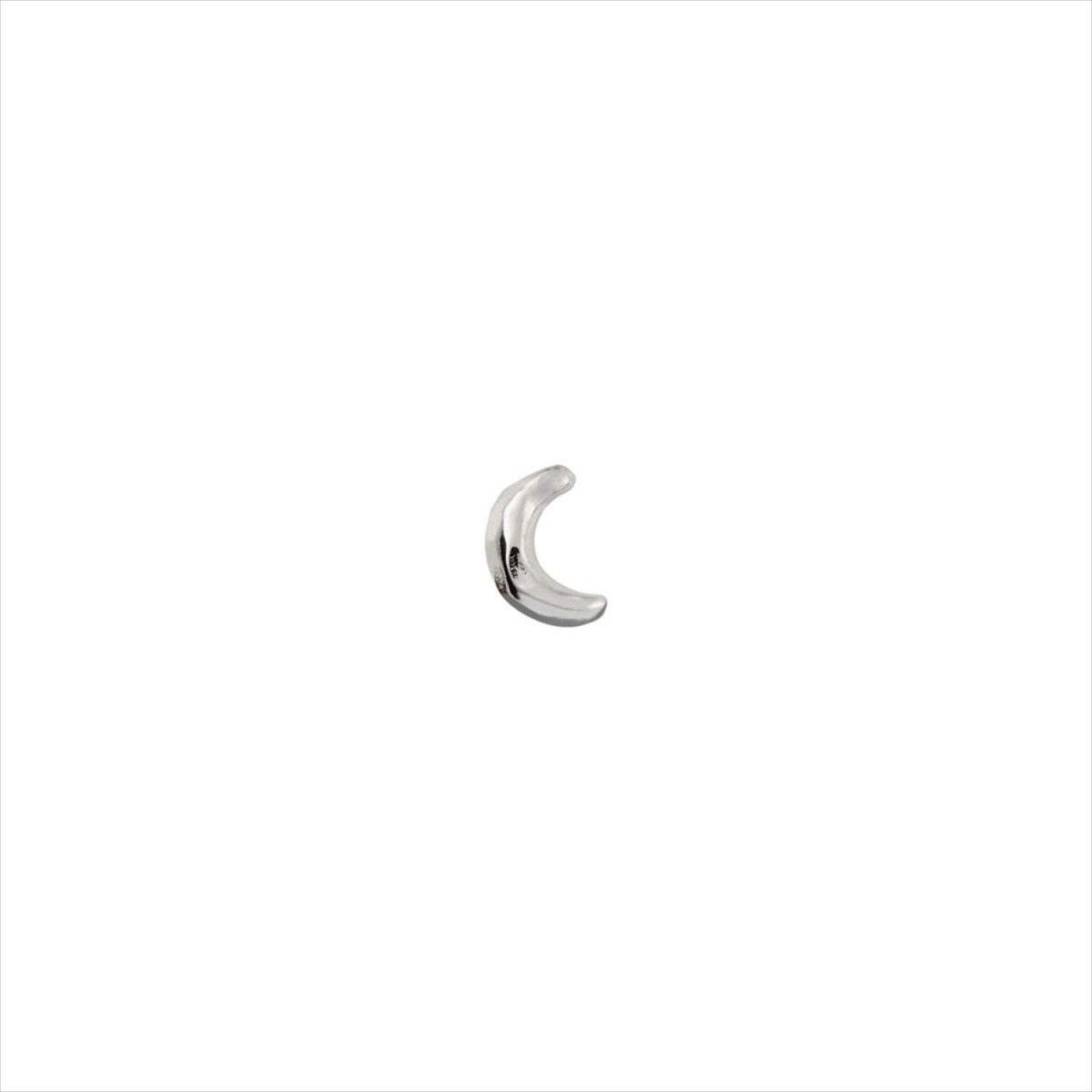 1 Pendiente Light us up stud, tipo piercing. Diseño luna. Metal bañado en plata. Uno de 50