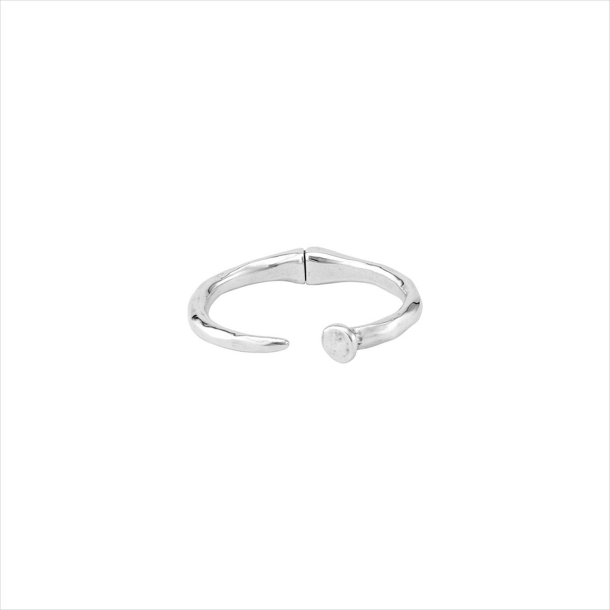 Pulsera Clavo. Metal bañado en plata. Uno de 50