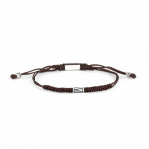 Pulsera de hilo anudada marrón con un motivo de plata. Promojoya