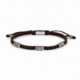 Pulsera de hilo anudada marrón con tres motivos de plata. Promojoya